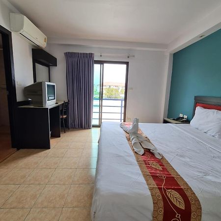 Desa Phuket Otel Dış mekan fotoğraf