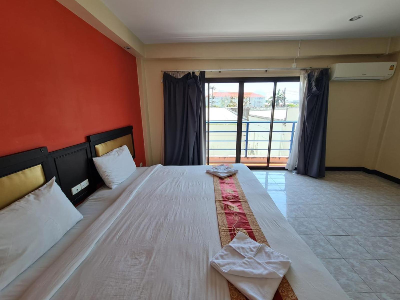 Desa Phuket Otel Dış mekan fotoğraf
