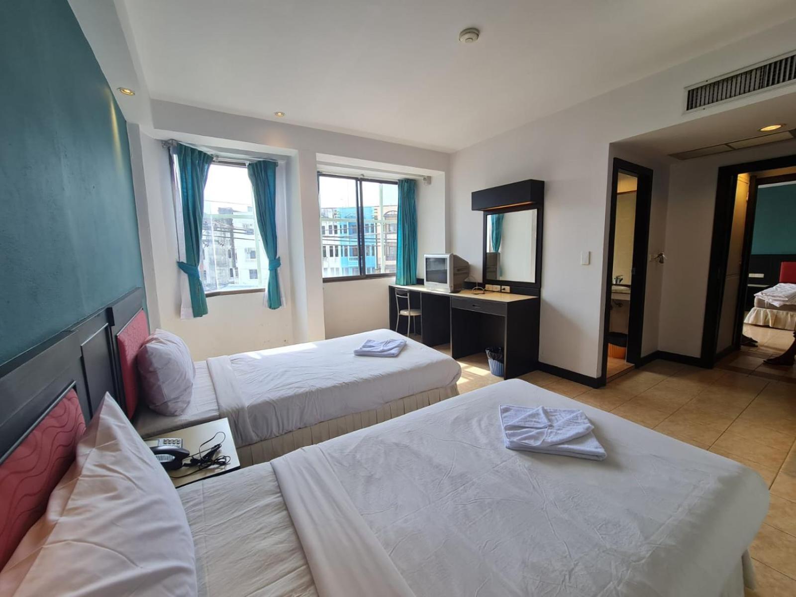 Desa Phuket Otel Dış mekan fotoğraf