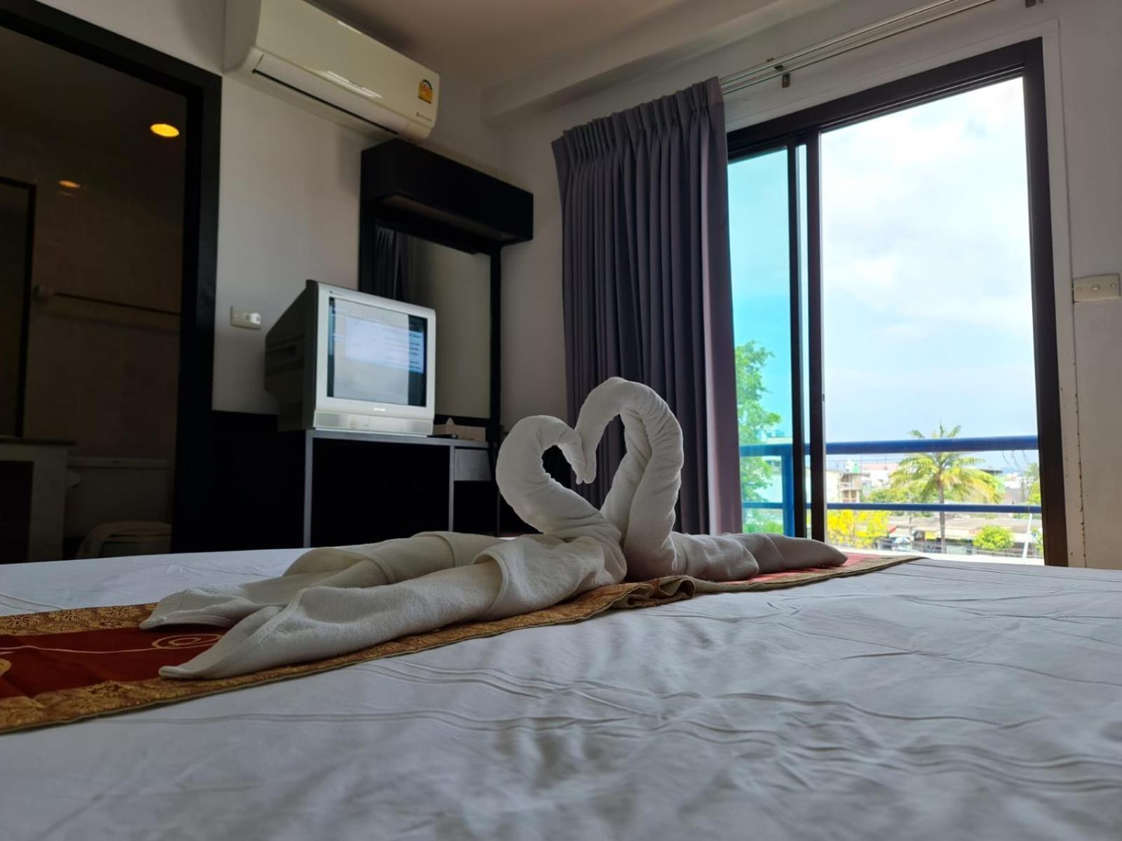Desa Phuket Otel Dış mekan fotoğraf