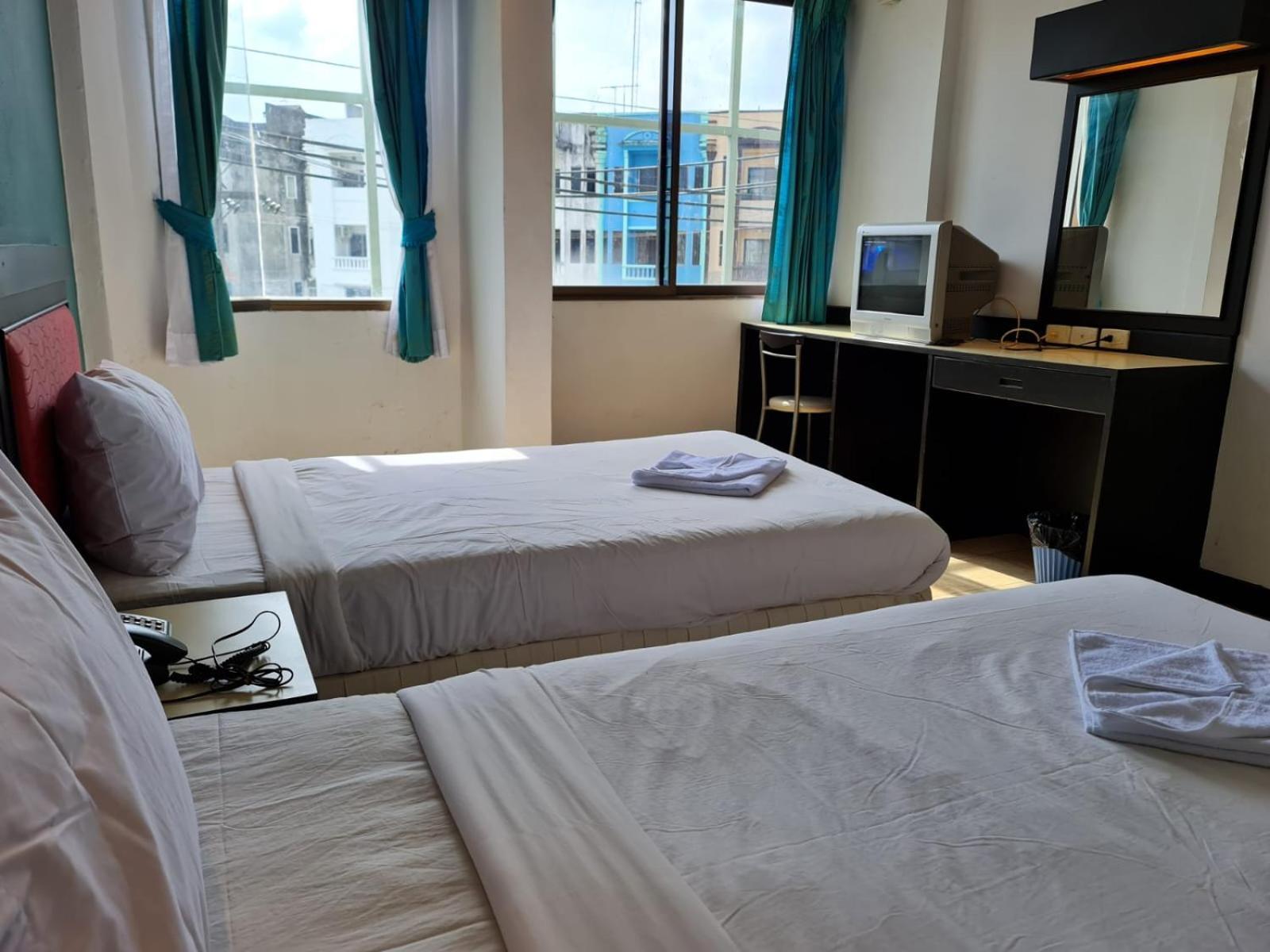 Desa Phuket Otel Dış mekan fotoğraf