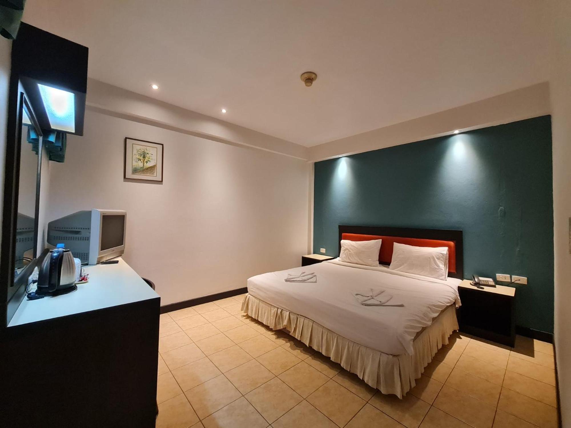 Desa Phuket Otel Dış mekan fotoğraf