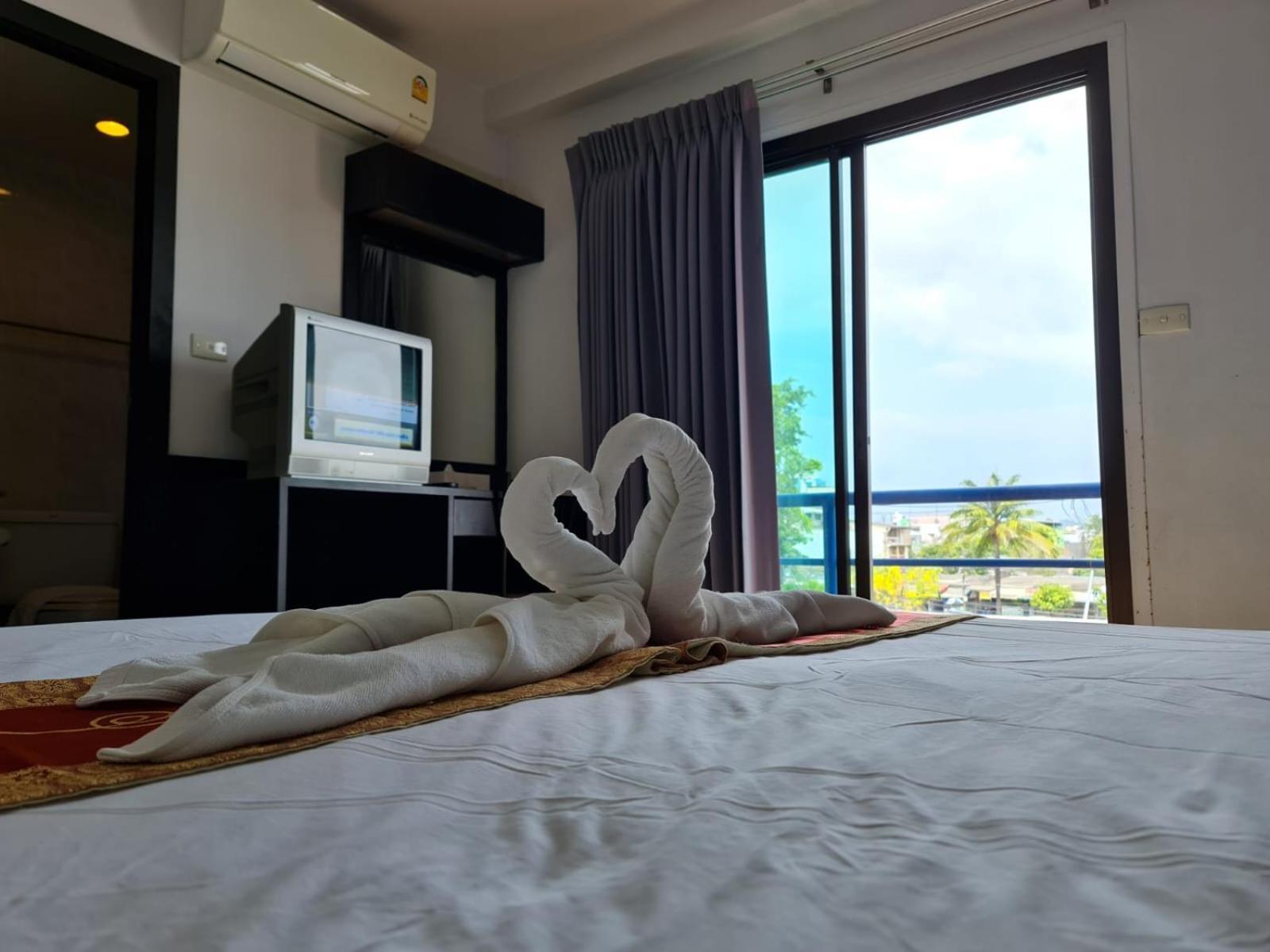 Desa Phuket Otel Dış mekan fotoğraf