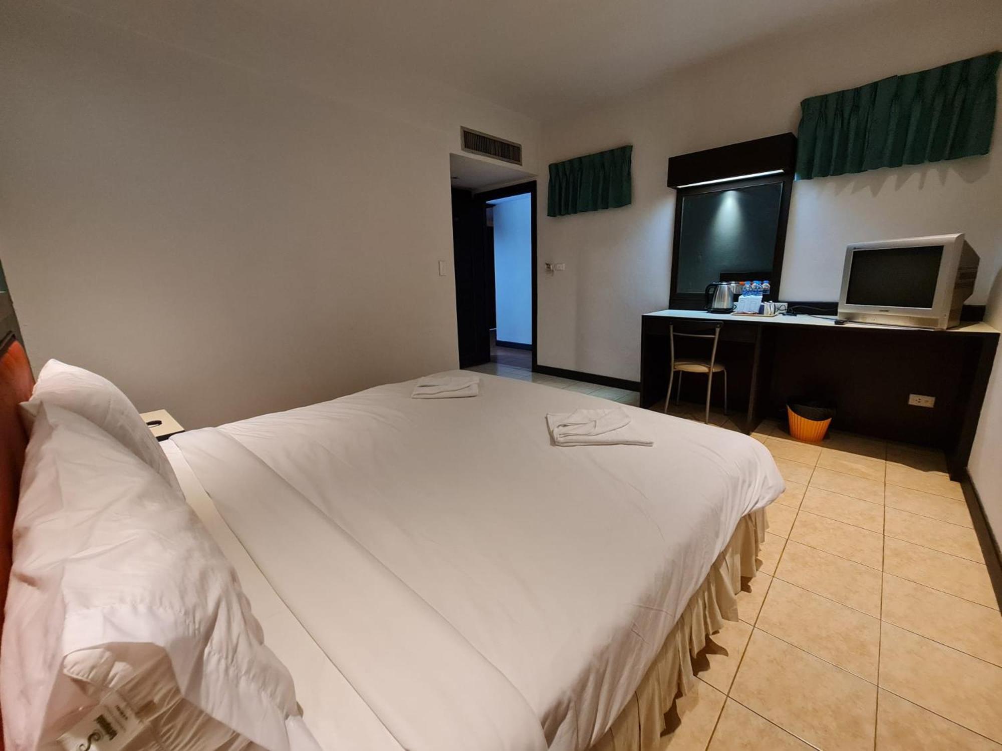 Desa Phuket Otel Dış mekan fotoğraf