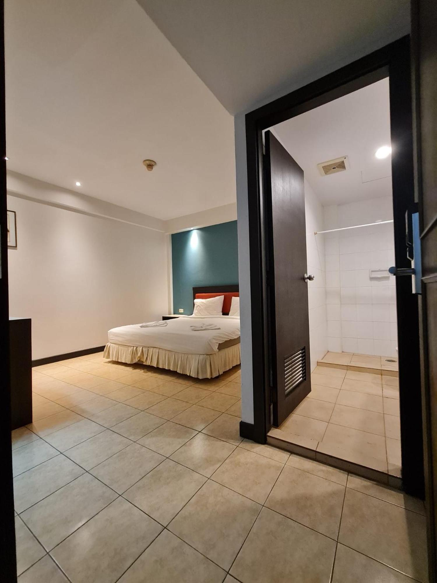 Desa Phuket Otel Dış mekan fotoğraf